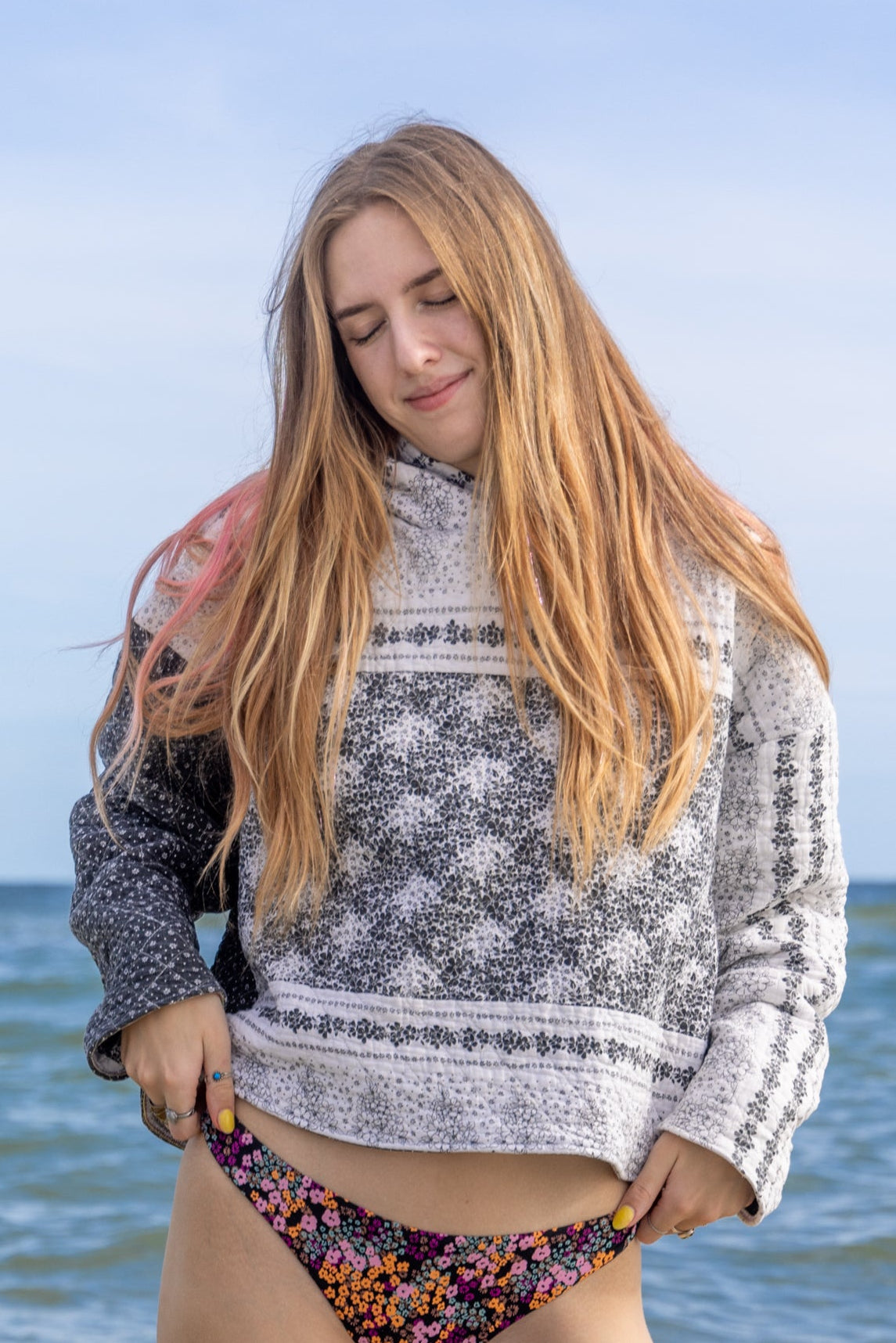 BW Split Hoodie